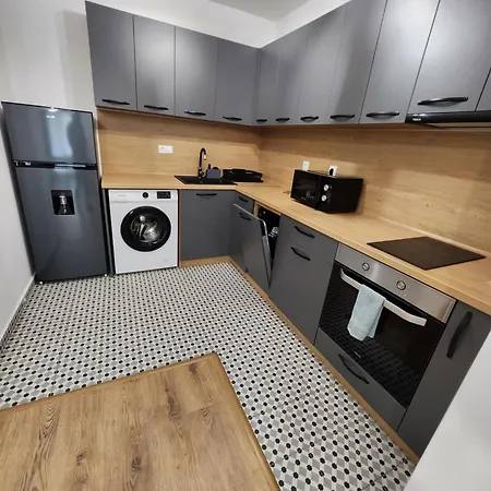 Student City Premium Apart & Privat Parking Sofia